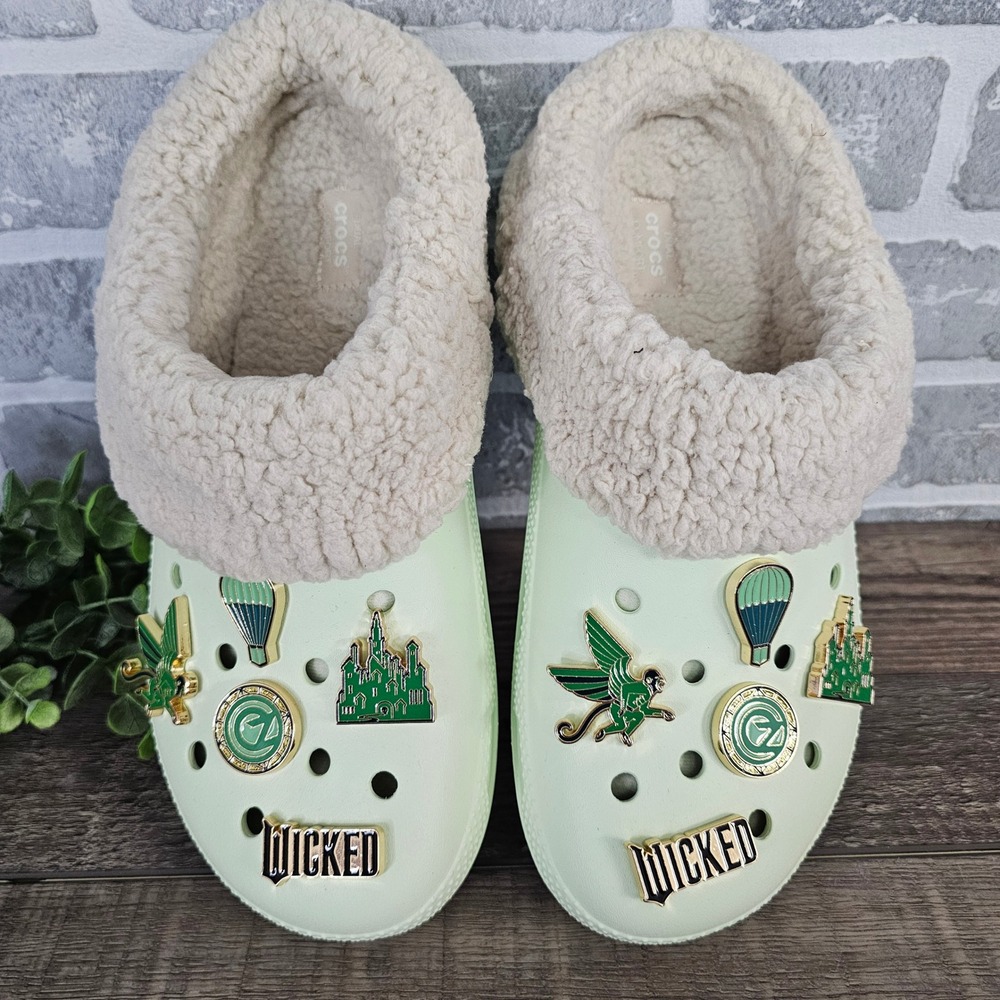 Crocs Classic Blitzen‎ IV Clogs Wicked Jibbitz Faux Fur Mint Green W10 M8 NWOT